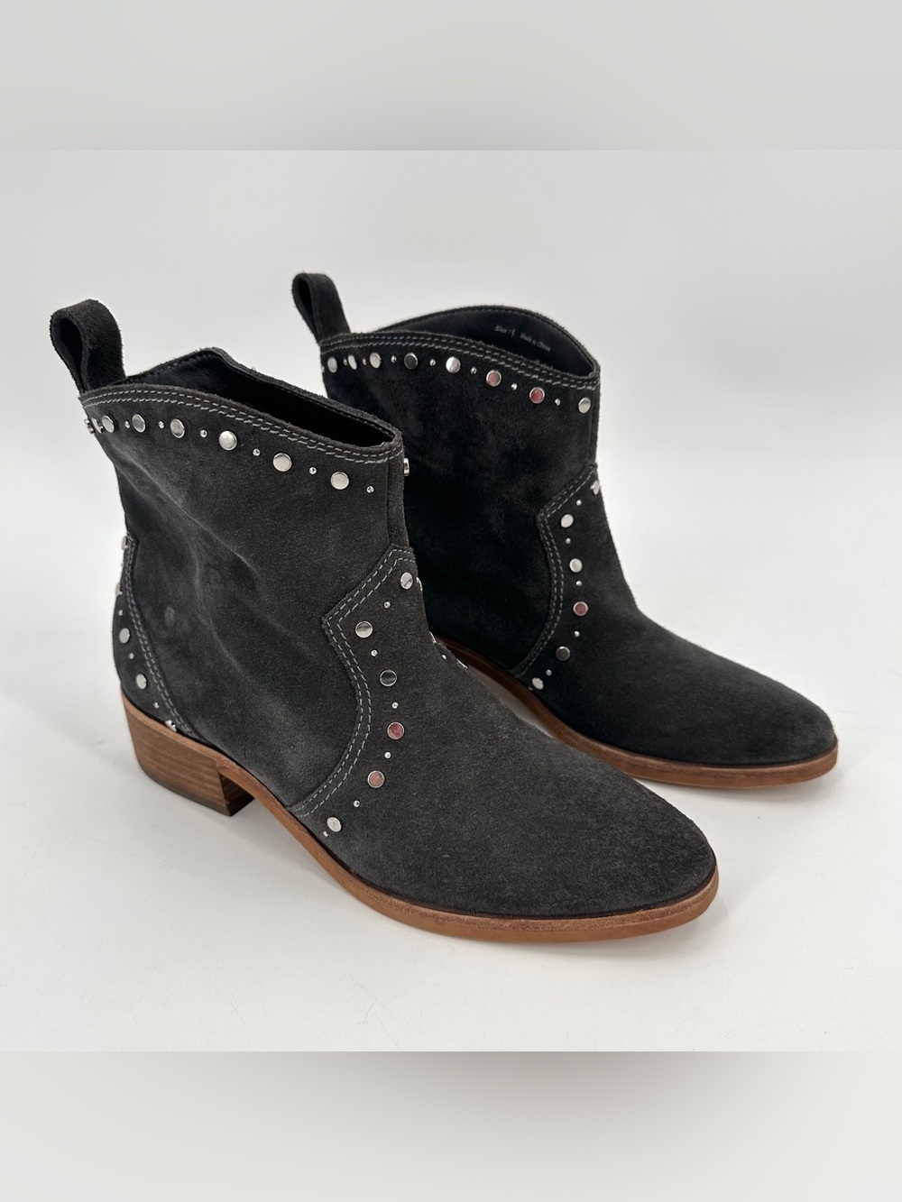 Dolce Vita Boots Women’s 7.5 Gray TOBIN Studded Booties Western Suede Leather